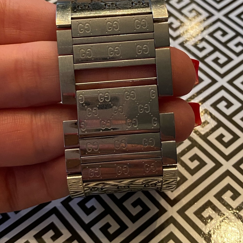 Gucci Twirl watch - Picture 8 of 8